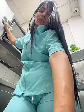 LuxeBrunetteXXX